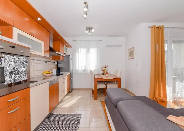 To&ni Free Parking * Zadar